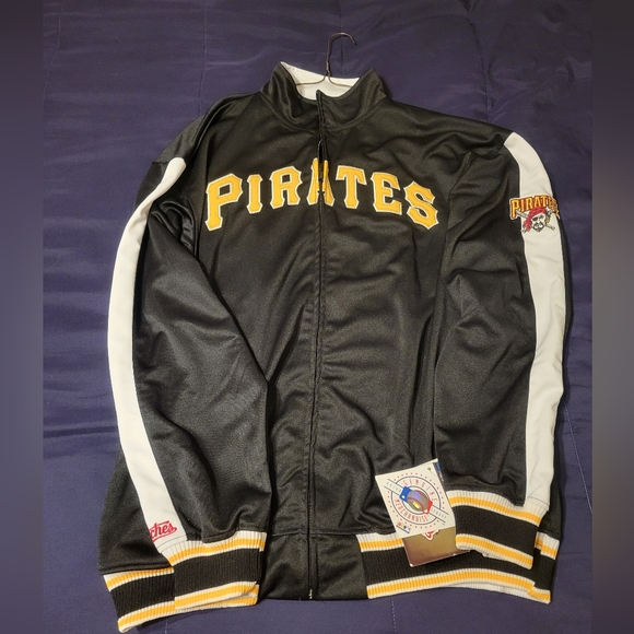 Stitches Other - SIZE XL. PITTSBURGH PIRATES ZIP UP LIGHT JACKET.